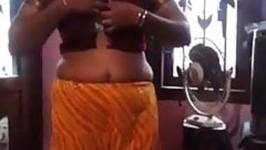 MALLU AUNTYS