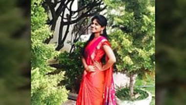 Desi Indian girl moaning hardly