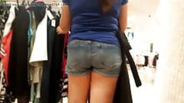 Indian milf shopping
