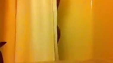 Yngindiangirl shower time