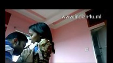 Desi babe getting her juicy boobs sucked