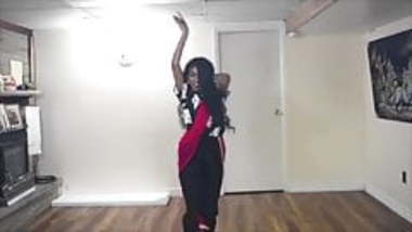 Vaishnavi Dancing