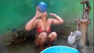 Desi village girl taking bath in front of her lover