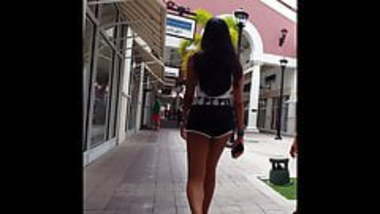 Candid voyeur teen loose gym shorts hottest legs desi