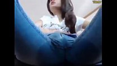 Punjabi girl cumming in her pants after fingering