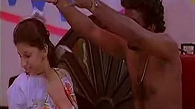 Mallu Aunty Oil Massage