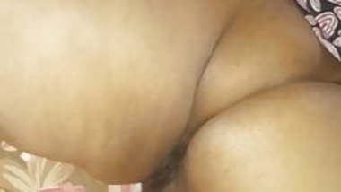 Gorgeous Indian Girl Friend Lovely asset reveals