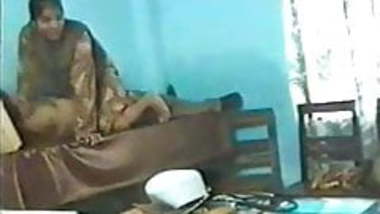 Bengali doctors in hospital (90s scandal)