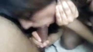 Gf sucks dick