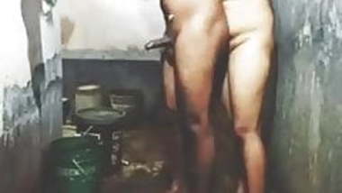 Indian Girl Boy Sex Bathroom, Desi girl sex,Village Girl xxx