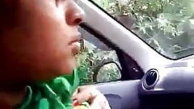 Aunty Sucking cock in car & huge boobs pressed