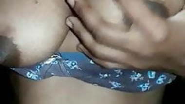 Tamil girl exposing herself in cam for fun - part 1