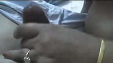 ANDHRA AUNTY TELUGU TAKING WILD