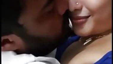 Bhabhi kissing