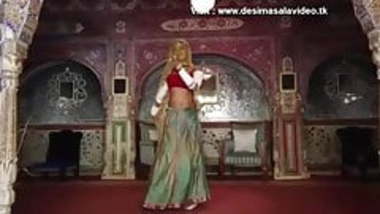 Indian desi Big boobs Actress strip tease nude show
