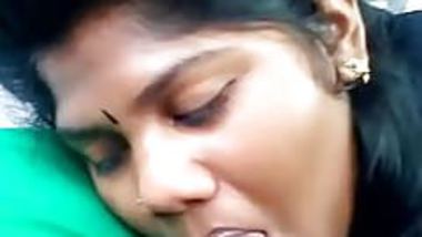 22 Tamil College Blowjob in Car