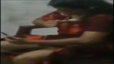 Caught Desi Aunty Showing Nude Body To Lover
